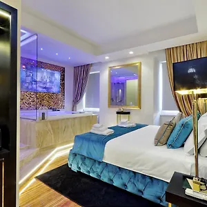  Affittacamere Trevi Diamond Luxury Suites & Jacuzzi
