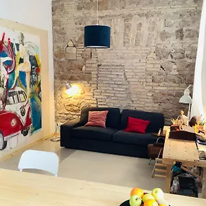  Pensión Art House Center